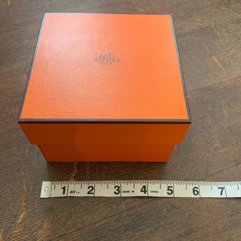Nwot Herms Box - image 3